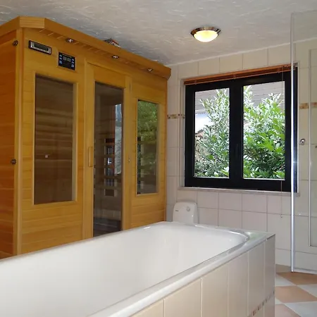 Haus Am Bachgasse - Haus Von 1777 Mit Sauna 度假居 摩泽尔河畔的泽尔