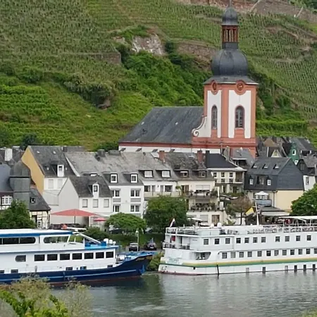 Semesterbostad Haus Am Bachgasse - Haus Von 1777 Mit Sauna Zell an der Mosel