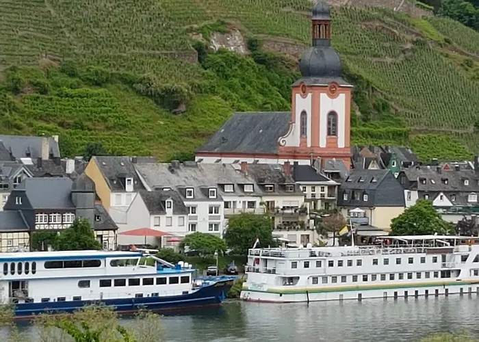 Holiday home Haus Am Bachgasse - Haus Von 1777 Mit Sauna Zell an der Mosel